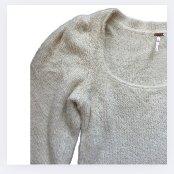 Free People “Moonbeam” Cropped Fuzzy Sweater – Ivory, Size M - Picture 6 of 8